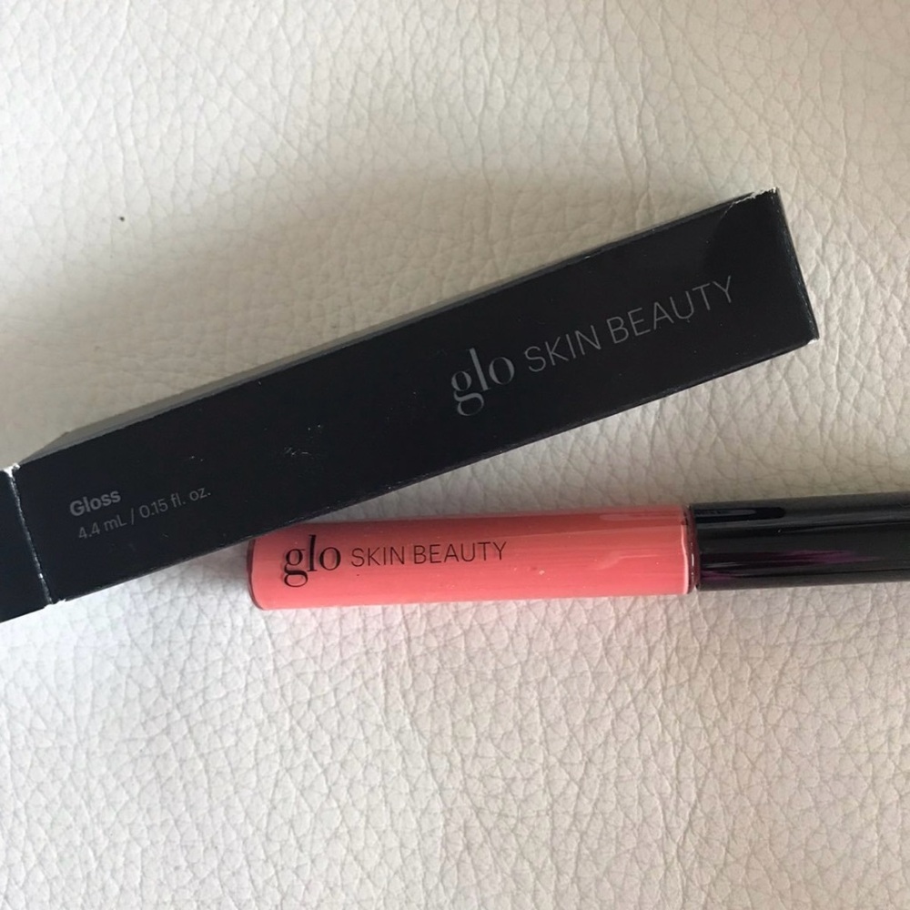New GLO Skin Beauty GLOSS Taffy Brilliant Lipgloss. 4.4ml/0.15oz  Made in USA